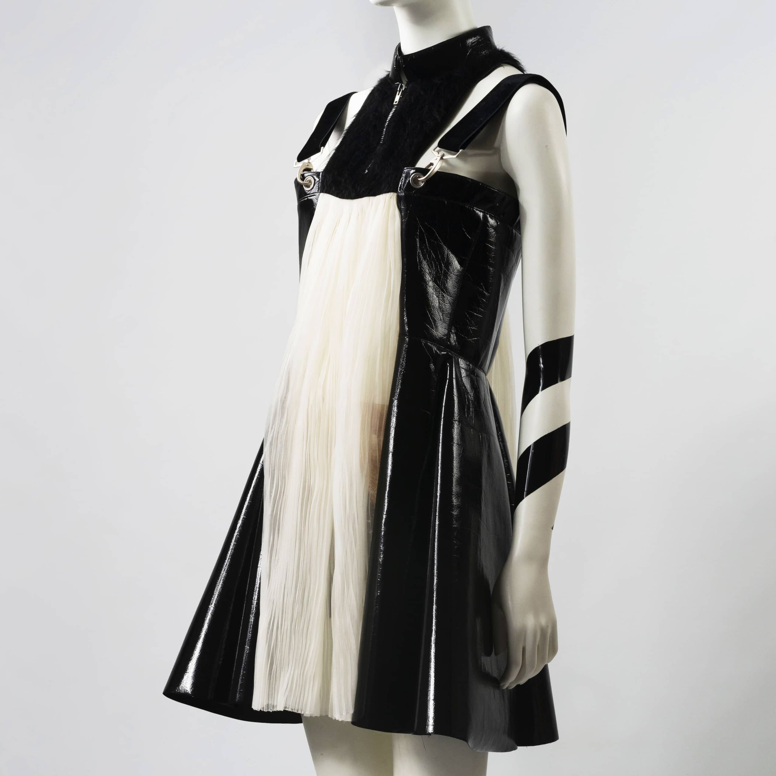 Leone : le pouvoir des étoffes d'exception